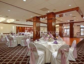 Ramada Hotel Clarks Summit 3*