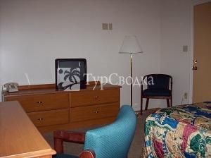 Skyline Motor Inn 1*
