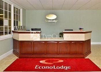 Econo Lodge Colonial Heights 2*