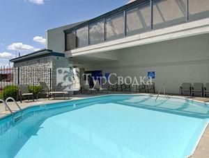 Baymont Inn & Suites Columbus Airport 2*