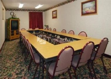 Quality Inn & Suites Columbus 2*