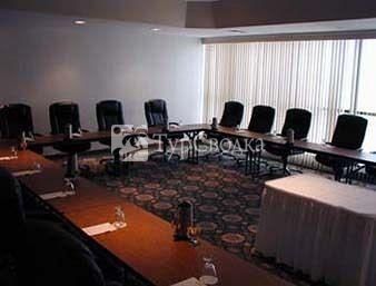 Ramada Plaza Hotel & Conference Center 3*