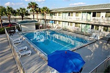 Motel 6 Conway 2*