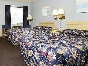 Comfort Inn & Suites Near Lake Lewisville 2*