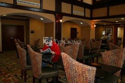 Hampton Inn & Suites Corsicana 2*