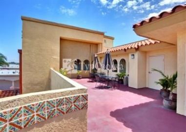 Holiday Inn Express Costa Mesa (Newport Beach Area) 2*