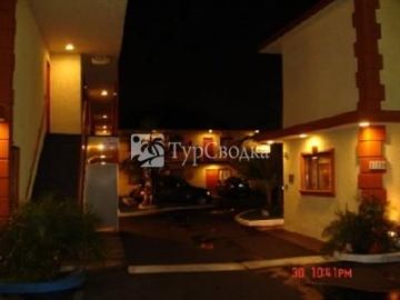 Paradise Inn and Suites Culver City 3*