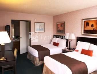 Ramada Culver City 3*