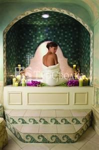 Rosewood Crescent Hotel 4*