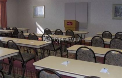 Holiday Inn Express Hotel & Suites Decatur 2*