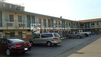 Travelinn DeKalb 2*