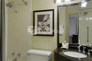 Red Lion Hotel Denver Central 3*