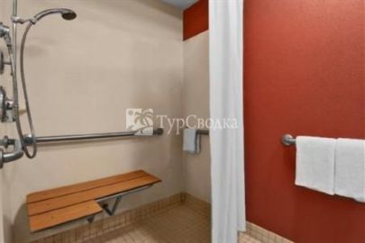 Red Roof Inn Edison 2*