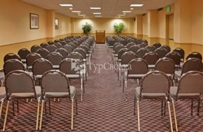 Holiday Inn Express El Paso - Central 2*