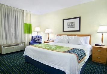 Fairfield Inn & Suites Emporia (Virginia) 3*