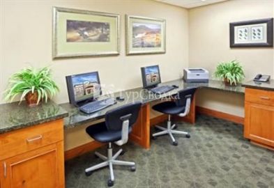 Holiday Inn Express Hotel & Suites Fairbanks 2*