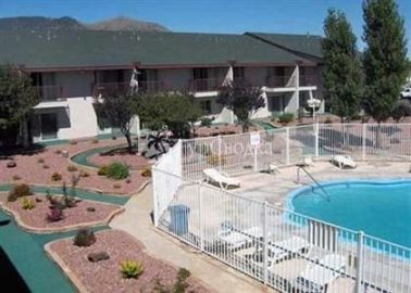Rodeway Inn & Suites Flagstaff 2*