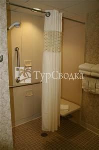 Hampton Inn Flemington 2*