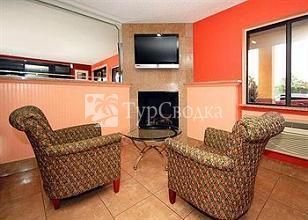 Econo Lodge Forest Park 2*