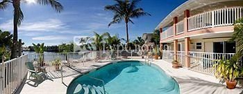 Manatee Bay Inn 2*