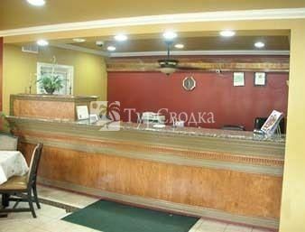 Knights Inn Fresno 2*