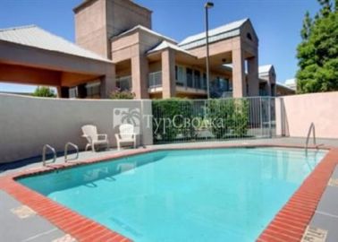 Quality Inn Fresno 2*