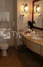 Hampton Inn and Suites Legacy Park Frisco (Texas) 3*