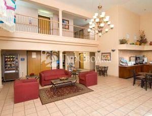 Ramada Limited Gallup 2*