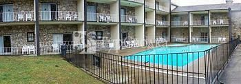 Riverside Motor Lodge 2*