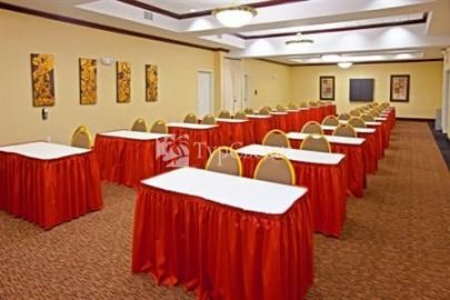 Holiday Inn Lexington-North Georgetown 3*