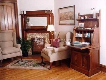 Brickhouse Inn 3*