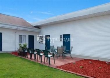 Econo Lodge Glenmont 2*