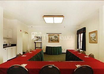 Comfort Suites Airport Greensboro (North Carolina) 3*