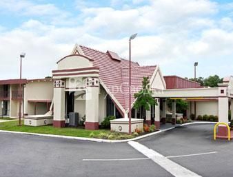 Days Inn Greensboro 2*