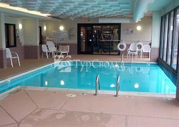 Drury Inn & Suites Greensboro 3*