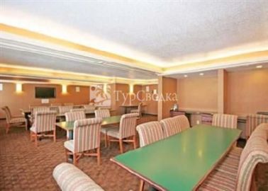Quality Inn & Suites Coliseum 2*