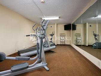 Baymont Inn & Suites Greenville 2*