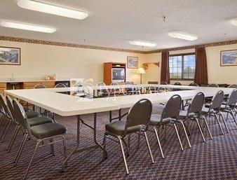 Days Inn & Suites Grinnell 2*