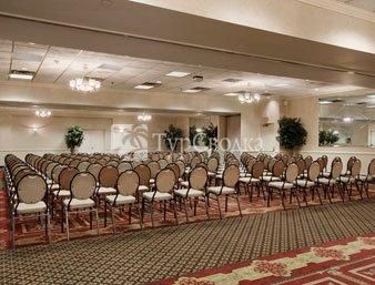 Ramada Plaza Hotel Hagerstown 3*