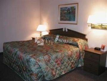 Crestwood Suites High Point 3*