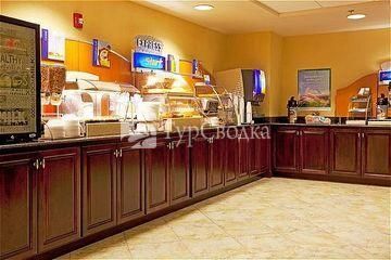 Holiday Inn Express Hotel & Suites Chaffee 2*