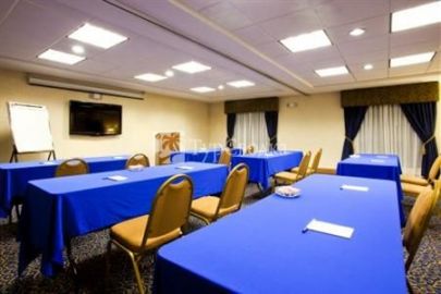 Holiday Inn Express & Suites Jacksonville - Blount Island 2*