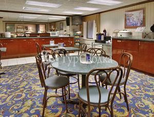 Baymont Inn and Suites - Kalamazoo 2*