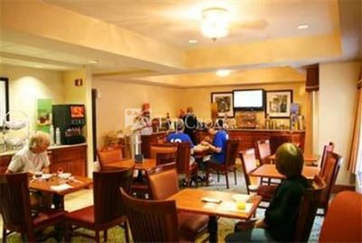 Hampton Inn Kalamazoo 3*