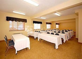 Comfort Inn and Suites Downtown Kansas City (Missouri) 2*