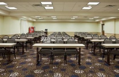 Holiday Inn Express Hotel & Suites La Porte 2*
