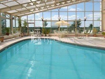 La Quinta Inn & Suites Lafayette 2*