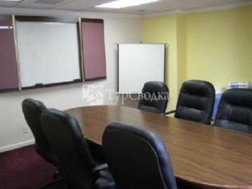 Irvine Suites Hotel 2*