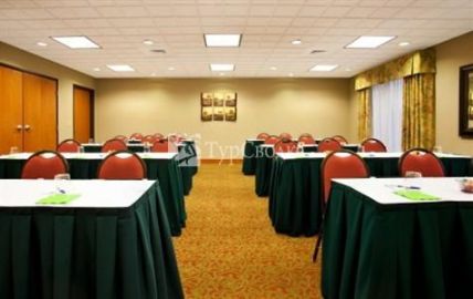 Holiday Inn Express Hotel & Suites Lake Zurich-Barrington 2*