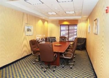 Comfort Suites Amish Country 2*